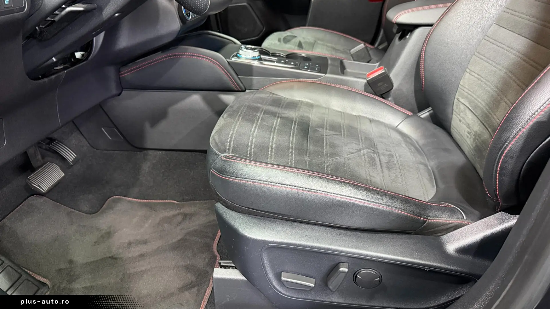 FORD Kuga 2.5 Duratec PHEV ST-LINE