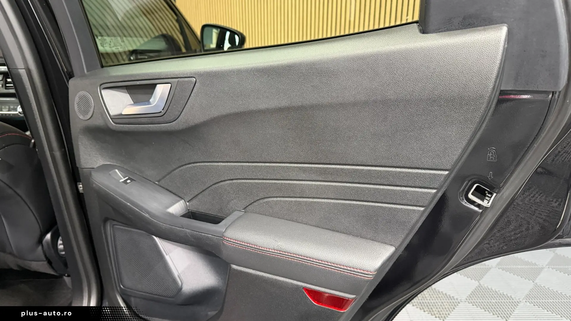 FORD Kuga 2.5 Duratec PHEV ST-LINE