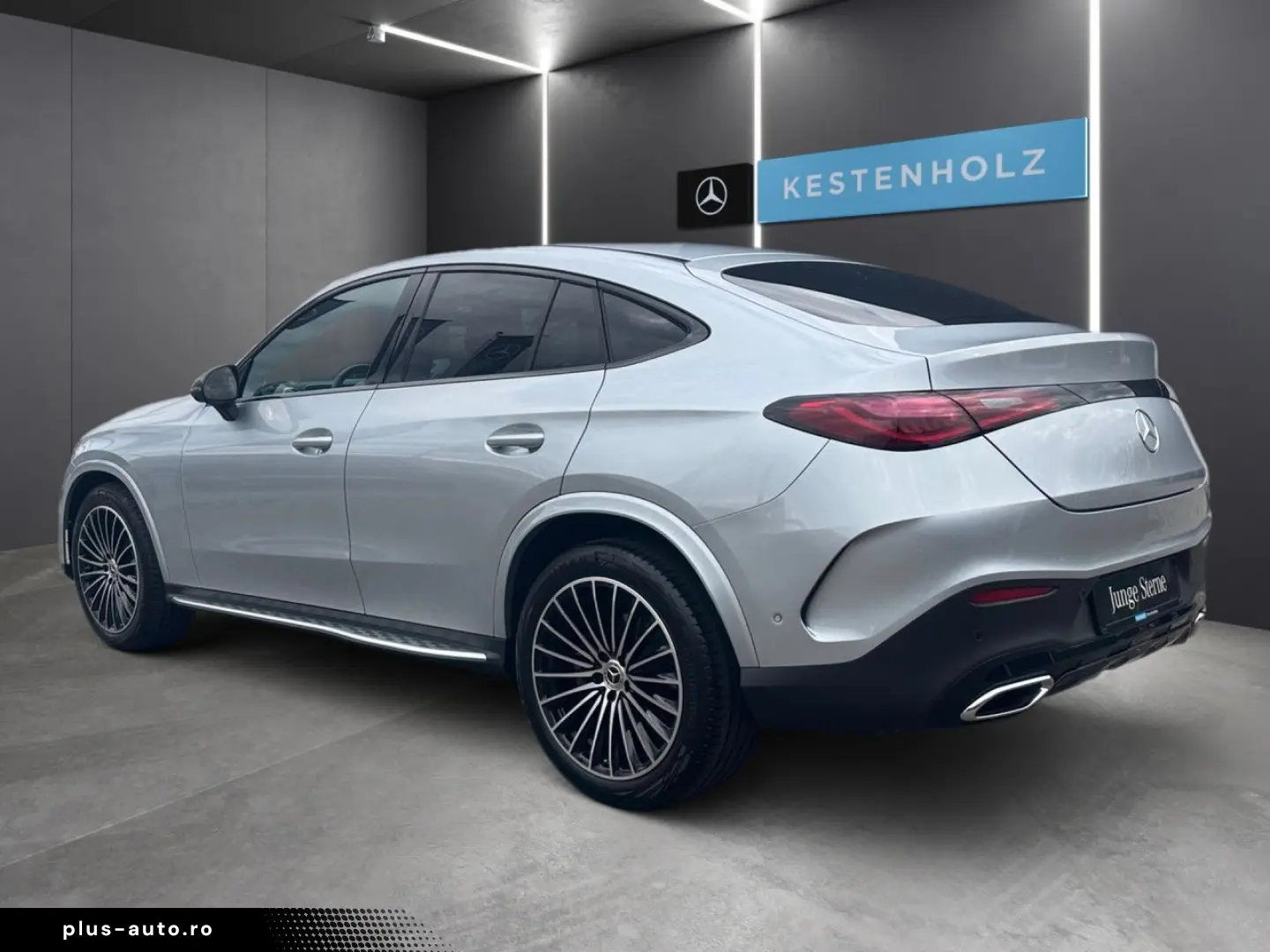 MERCEDES-BENZ GLC 300 d 4Matic AMG NGHT AHK STANDHZ PANO 360