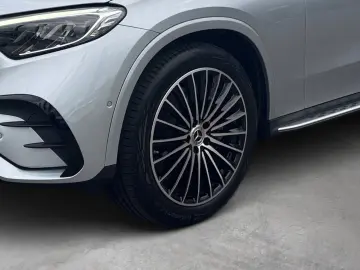 MERCEDES-BENZ GLC 300 d 4Matic AMG NGHT AHK STANDHZ PANO 360