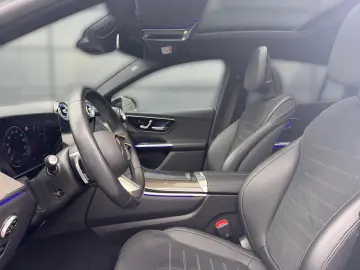 MERCEDES-BENZ GLC 300 d 4Matic AMG NGHT AHK STANDHZ PANO 360