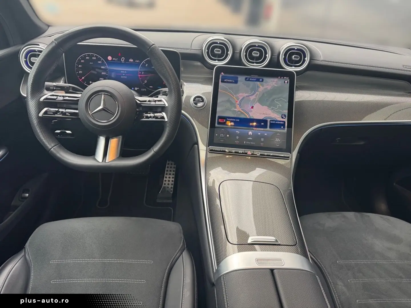 MERCEDES-BENZ GLC 300 d 4Matic AMG NGHT AHK STANDHZ PANO 360