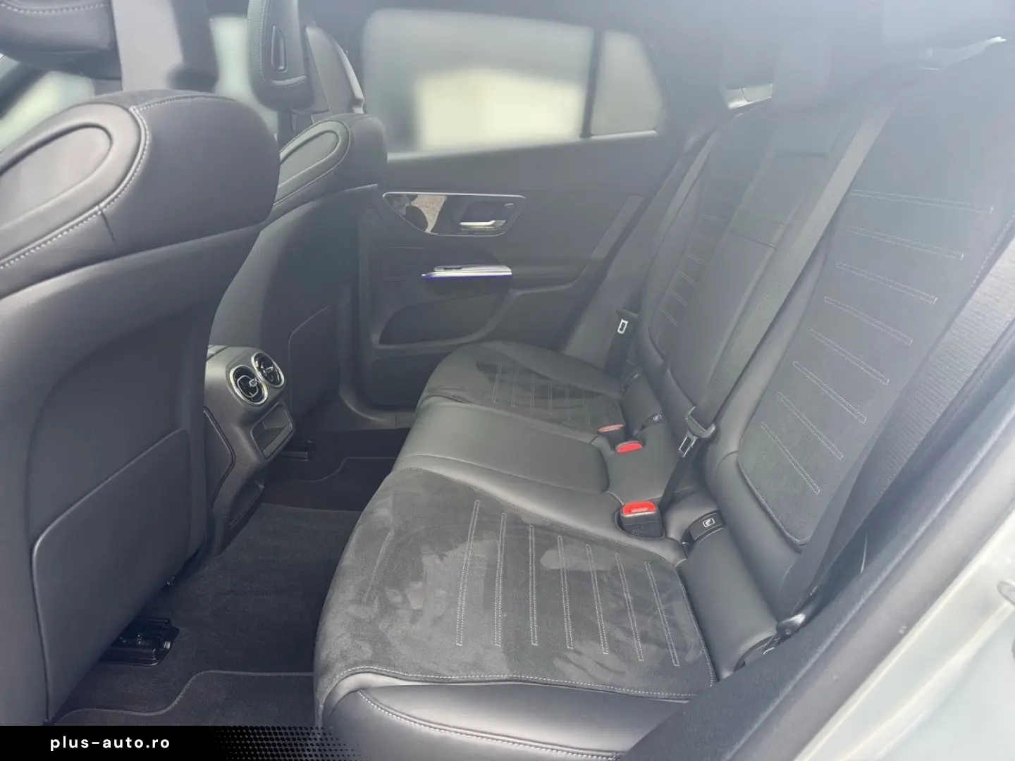 MERCEDES-BENZ GLC 300 d 4Matic AMG NGHT AHK STANDHZ PANO 360