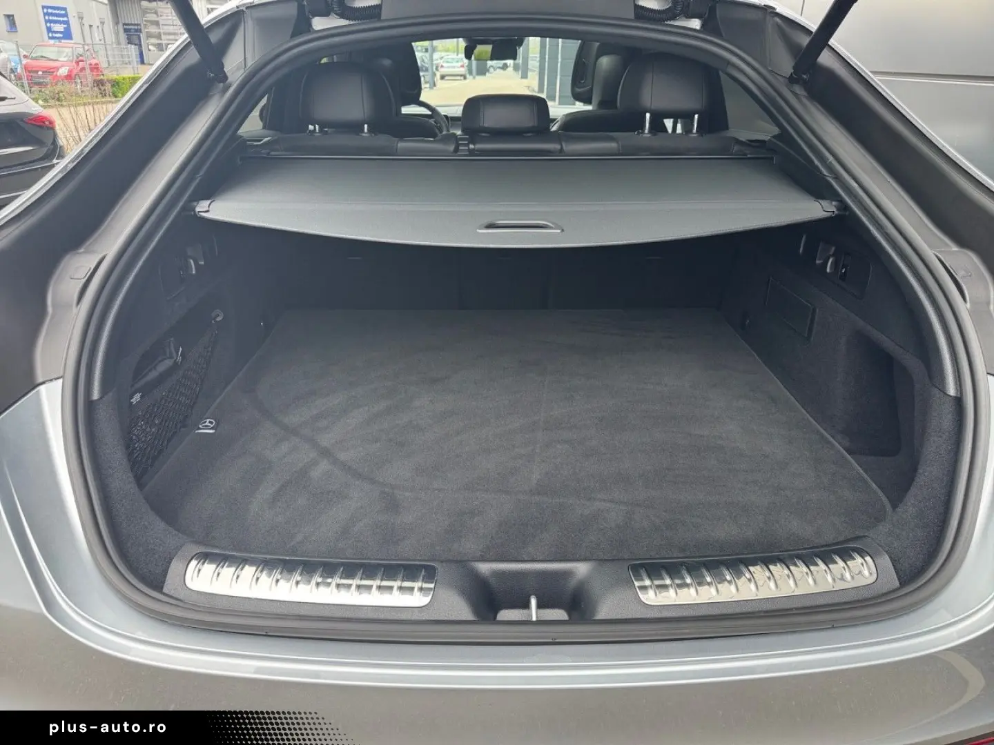 MERCEDES-BENZ GLC 300 d 4Matic AMG NGHT AHK STANDHZ PANO 360