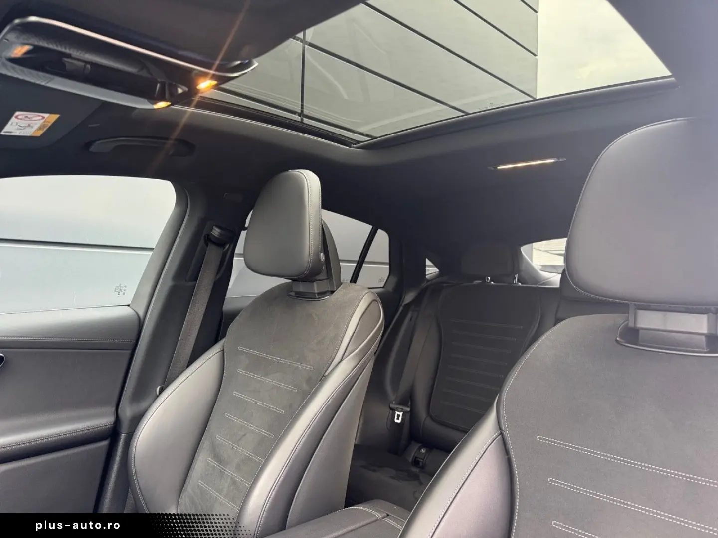 MERCEDES-BENZ GLC 300 d 4Matic AMG NGHT AHK STANDHZ PANO 360