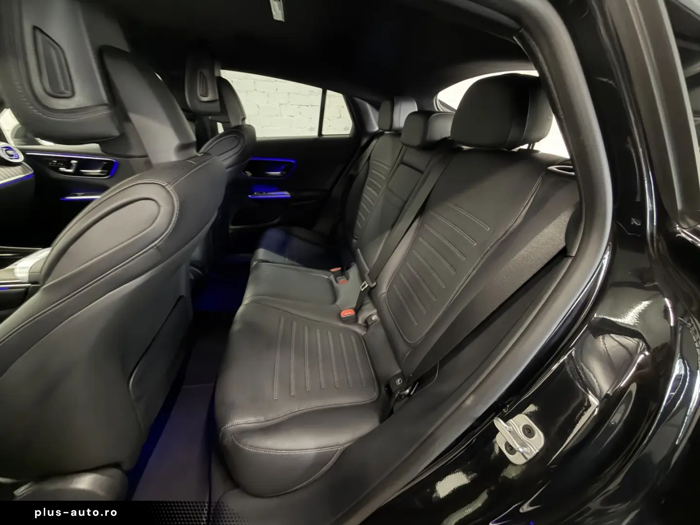 MERCEDES-BENZ GLC 200 Coupe 4M AMG LinePremium  360  HUD 1.H