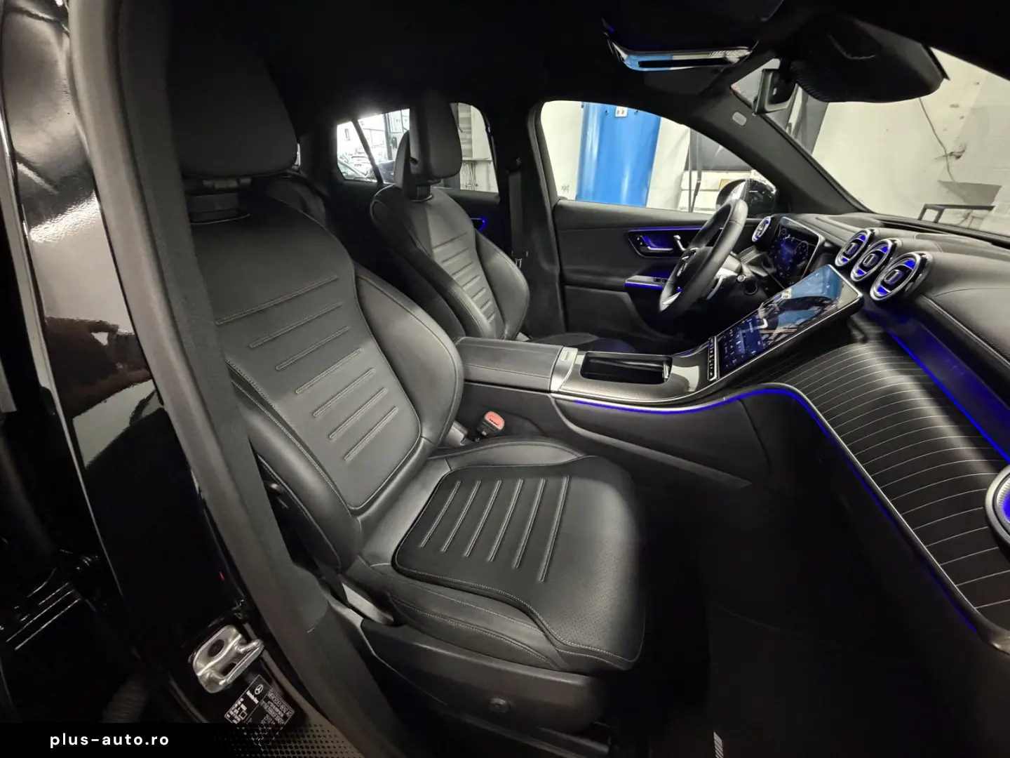 MERCEDES-BENZ GLC 200 Coupe 4M AMG LinePremium  360  HUD 1.H