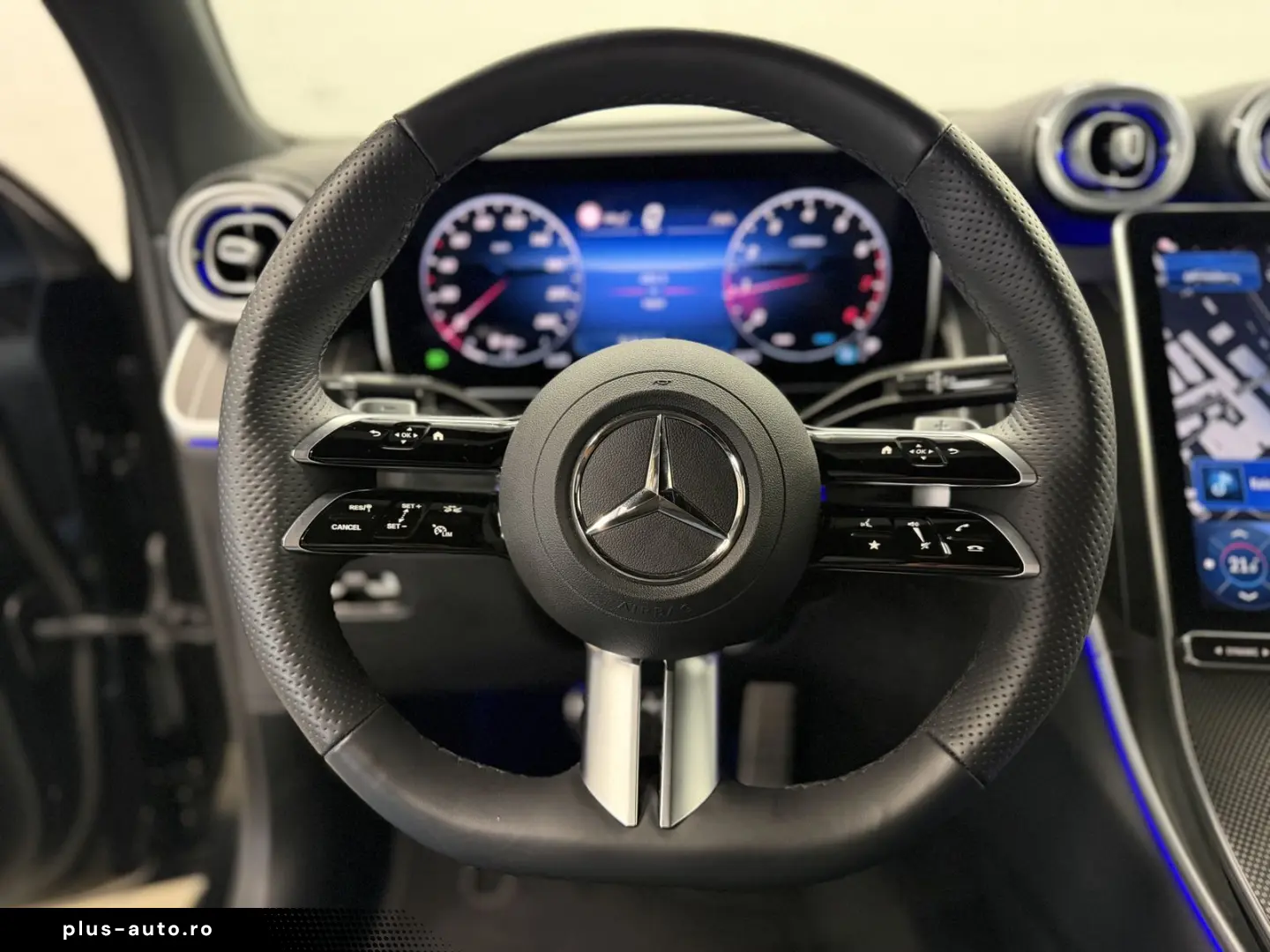 MERCEDES-BENZ GLC 200 Coupe 4M AMG LinePremium  360  HUD 1.H