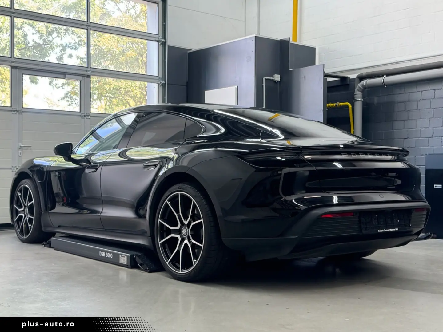 PORSCHE Taycan 4S Perf.  2xDisplay Matrix Pano 360  BOSE