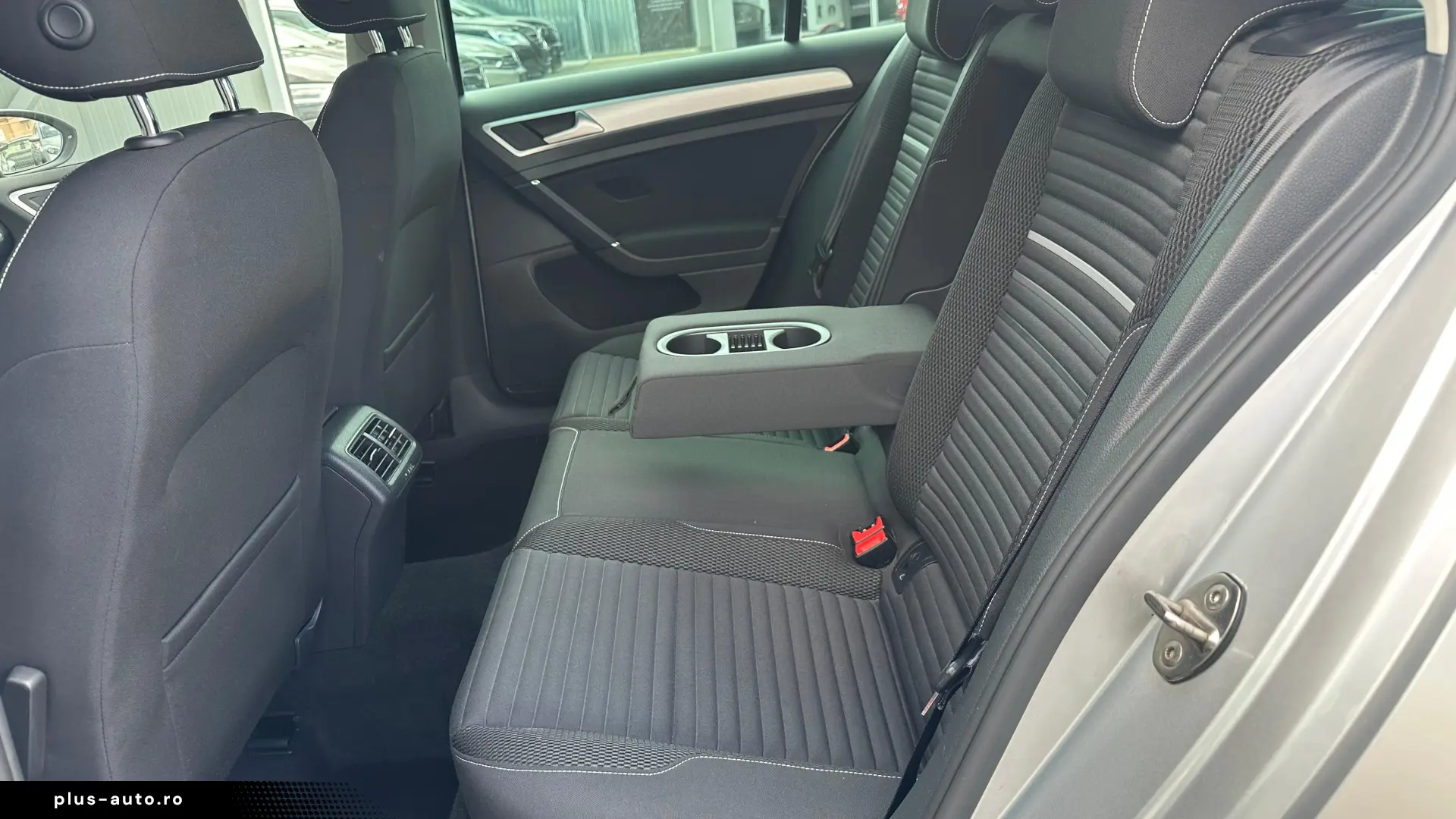 Volkswagen Golf 7 1.4 Benzina 122 CP An 2015