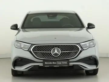 MERCEDES-BENZ E 220 d 4M  AMG Dig.Light HUD Leder Su…