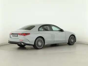 MERCEDES-BENZ E 220 d 4M  AMG Dig.Light HUD Leder Su…