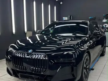 BMW 750e xDrive - M Sport