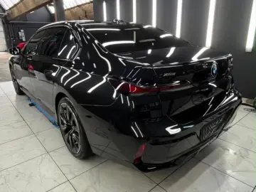 BMW 750e xDrive - M Sport