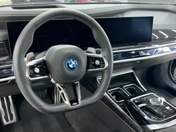 BMW 750e xDrive - M Sport