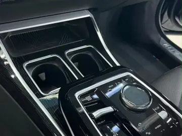 BMW 750e xDrive - M Sport
