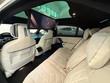 BMW 740 d xDrive M Sport   VAT   BMW Warranty
