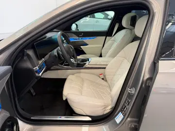 BMW 740 d xDrive M Sport   VAT   BMW Warranty