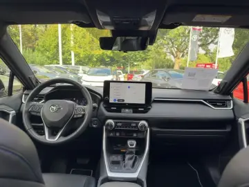 TOYOTA RAV 4 2 5l HEV Style Selection Pano JBL CarPlay