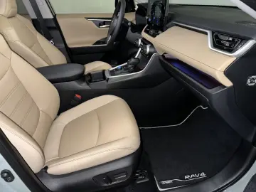 TOYOTA RAV4 Hybrid 4x4 Lounge Pano JBL 360  AHK Leder