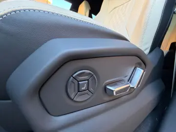 LAMBORGHINI Urus S  Nero Nemesis  23   Keramik  B&O  3D  HUD