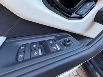LAMBORGHINI Urus S  Nero Nemesis  23   Keramik  B&O  3D  HUD