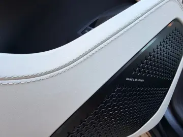 LAMBORGHINI Urus S  Nero Nemesis  23   Keramik  B&O  3D  HUD