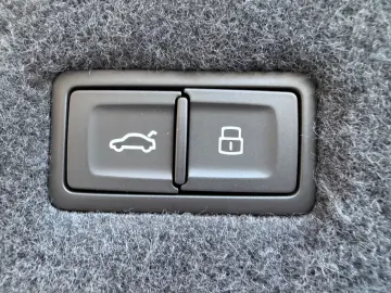LAMBORGHINI Urus S  Nero Nemesis  23   Keramik  B&O  3D  HUD