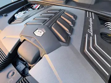LAMBORGHINI Urus S  Nero Nemesis  23   Keramik  B&O  3D  HUD