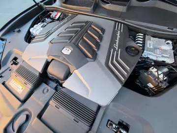 LAMBORGHINI Urus S  Nero Nemesis  23   Keramik  B&O  3D  HUD