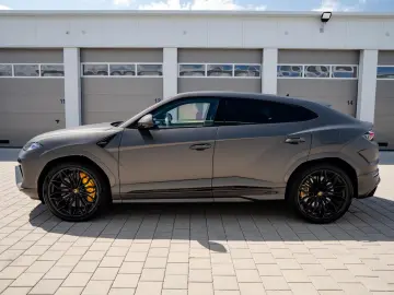Lamborghini Urus SE   PD26   Carbon   B&O   TV   Panoramic