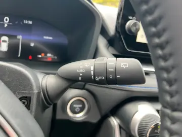 TOYOTA RAV 4 2.5 Hybrid 4x2 Style VOLL JBL 360  LEDER