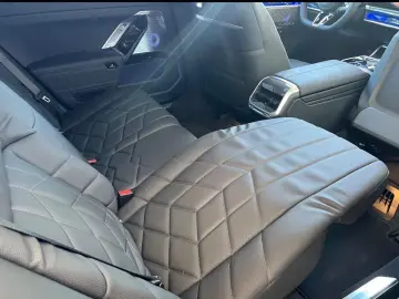 BMW 750e xDr.  MSPORT PRO LOUNGE SEAT FUND ENT 2026