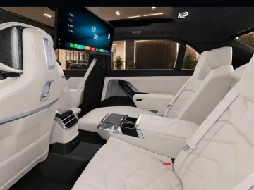 BMW 740 xDrive   M SPORT PRO