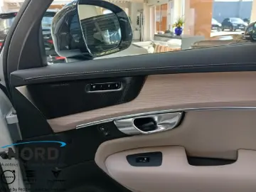 VOLVO XC90 Ultra Dark Plug-In Hy. AWD Voll UPE 106.510