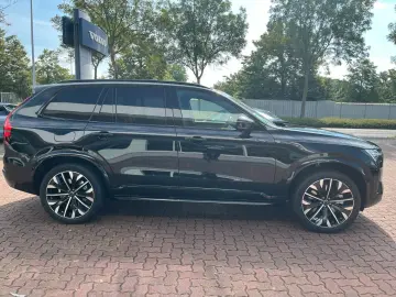 VOLVO XC90 T8 AWD Ultra Dark Auto