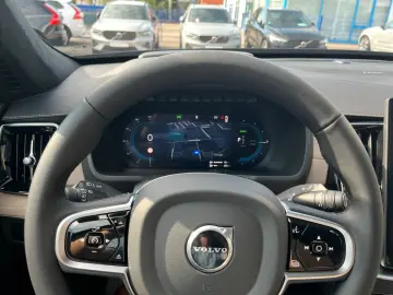 VOLVO XC90 T8 AWD Ultra Dark Auto