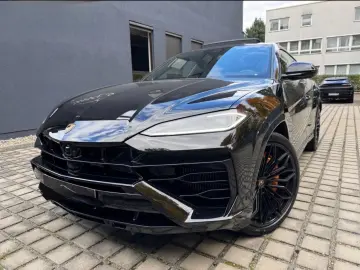 Lamborghini Urus SE Black Orange New Car
