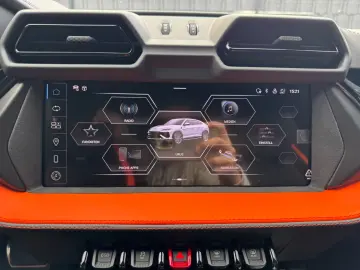 Lamborghini Urus SE Black Orange New Car