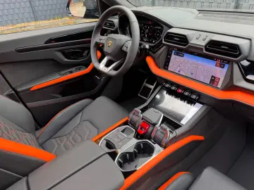 Lamborghini Urus SE Black Orange New Car