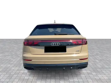 Audi Q8 50 TDI S Line - Panoramic