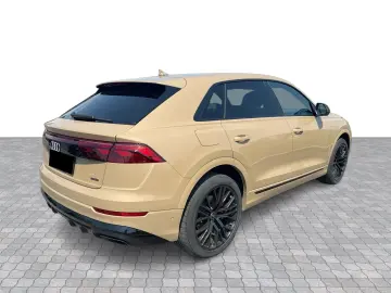 Audi Q8 50 TDI S Line - Panoramic