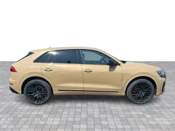 Audi Q8 50 TDI S Line - Panoramic