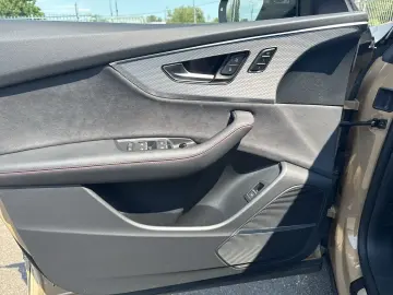 Audi Q8 50 TDI S Line - Panoramic