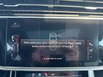 Audi Q8 50 TDI S Line - Panoramic