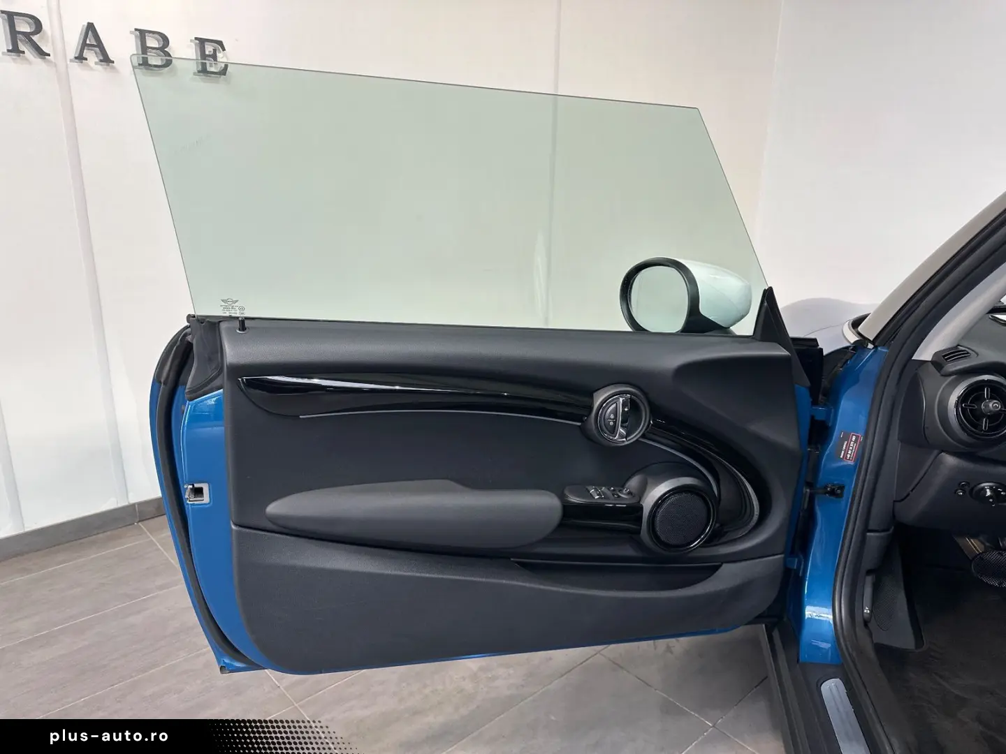 MINI Cooper SE Classic Trim NAV LED CARPLAY DIGDISP
