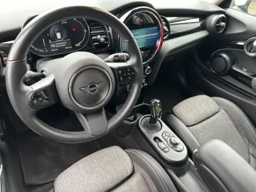 MINI Cooper SE Classic Trim NAV LED CARPLAY DIGDISP