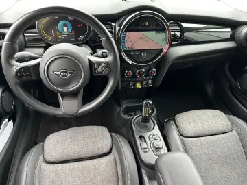 MINI Cooper SE Classic Trim NAV LED CARPLAY DIGDISP
