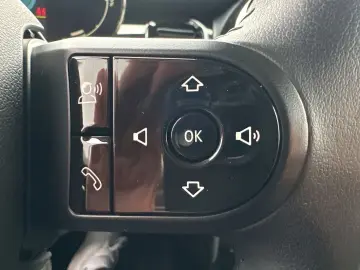 MINI Cooper SE Classic Trim NAV LED CARPLAY DIGDISP
