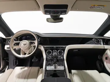 Bentley Continental GT 4.0 V8 Hybrid